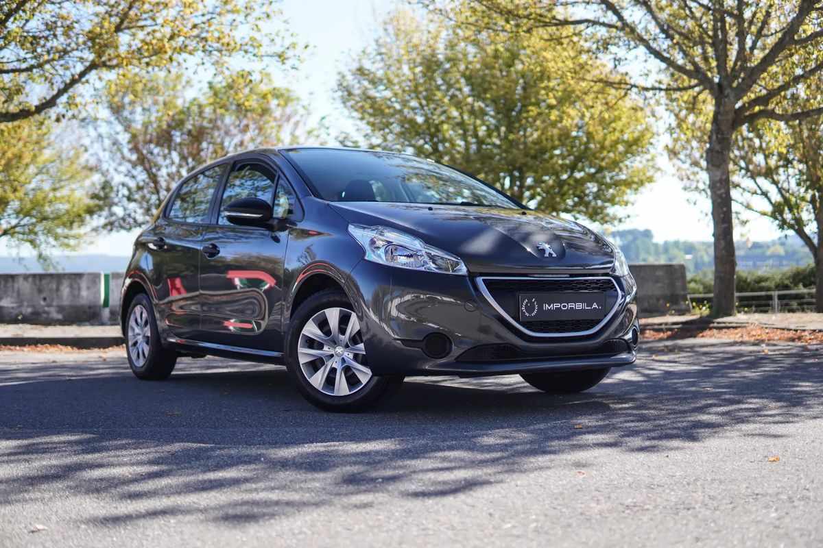 peugeot-208-2015-gasolina-1199cc