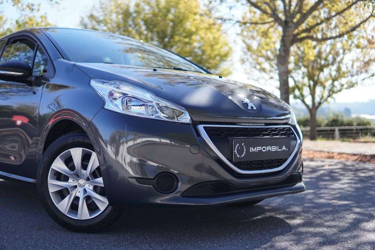 peugeot-208-2015-gasolina-1199cc
