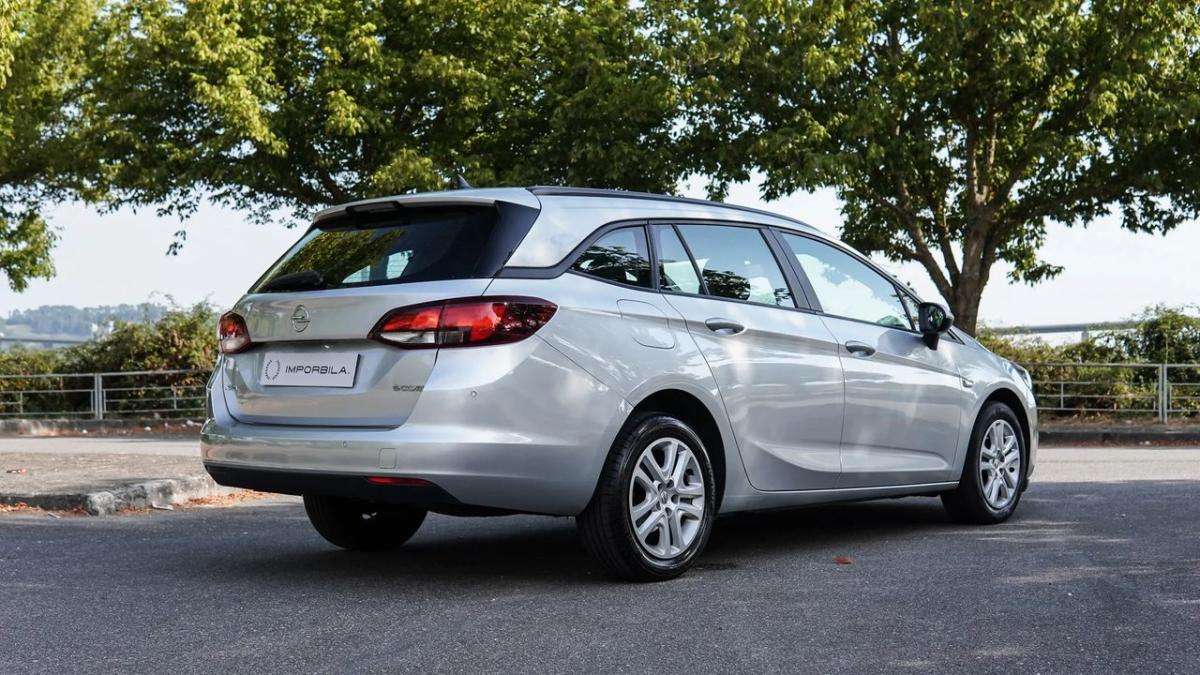 opel-astra-sport-tourer-2016-diesel-1598cc