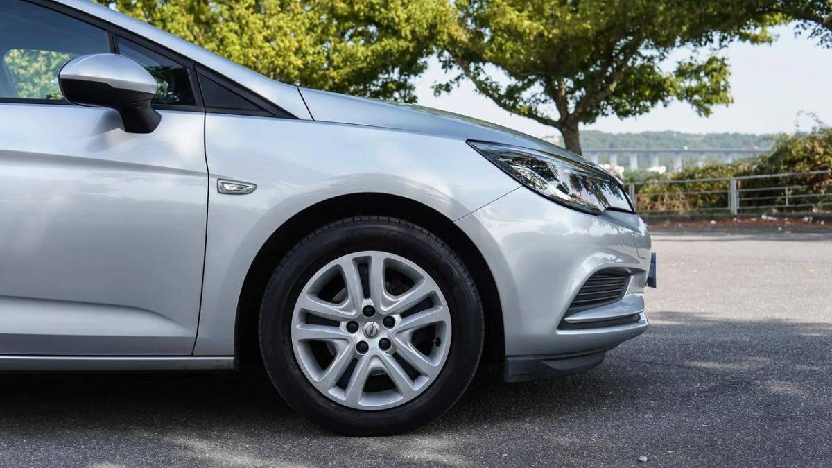 opel-astra-sport-tourer-2016-diesel-1598cc