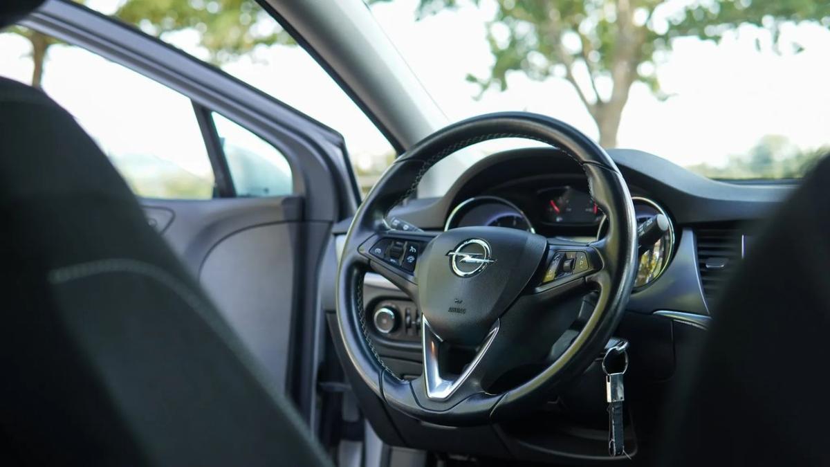 opel-astra-sport-tourer-2016-diesel-1598cc