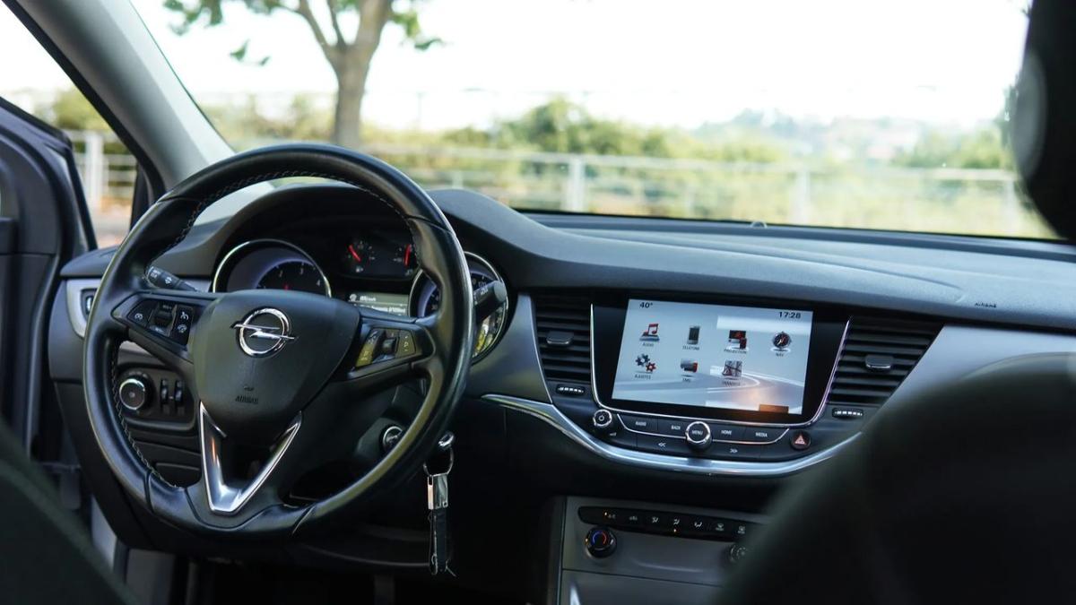 opel-astra-sport-tourer-2016-diesel-1598cc