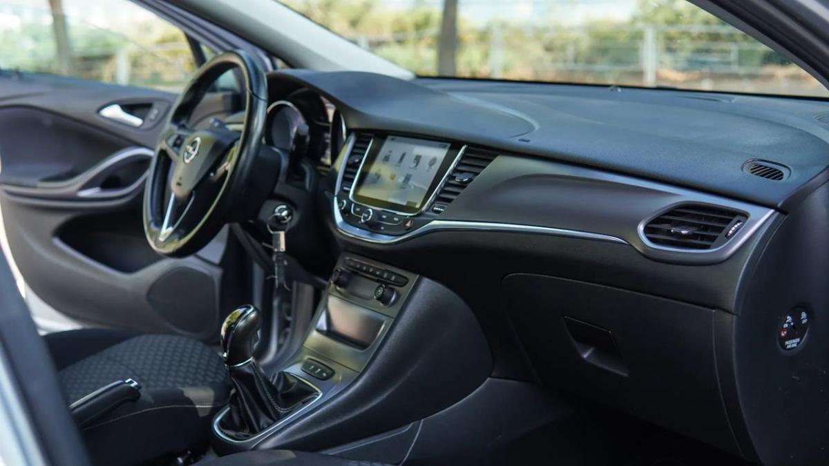 opel-astra-sport-tourer-2016-diesel-1598cc