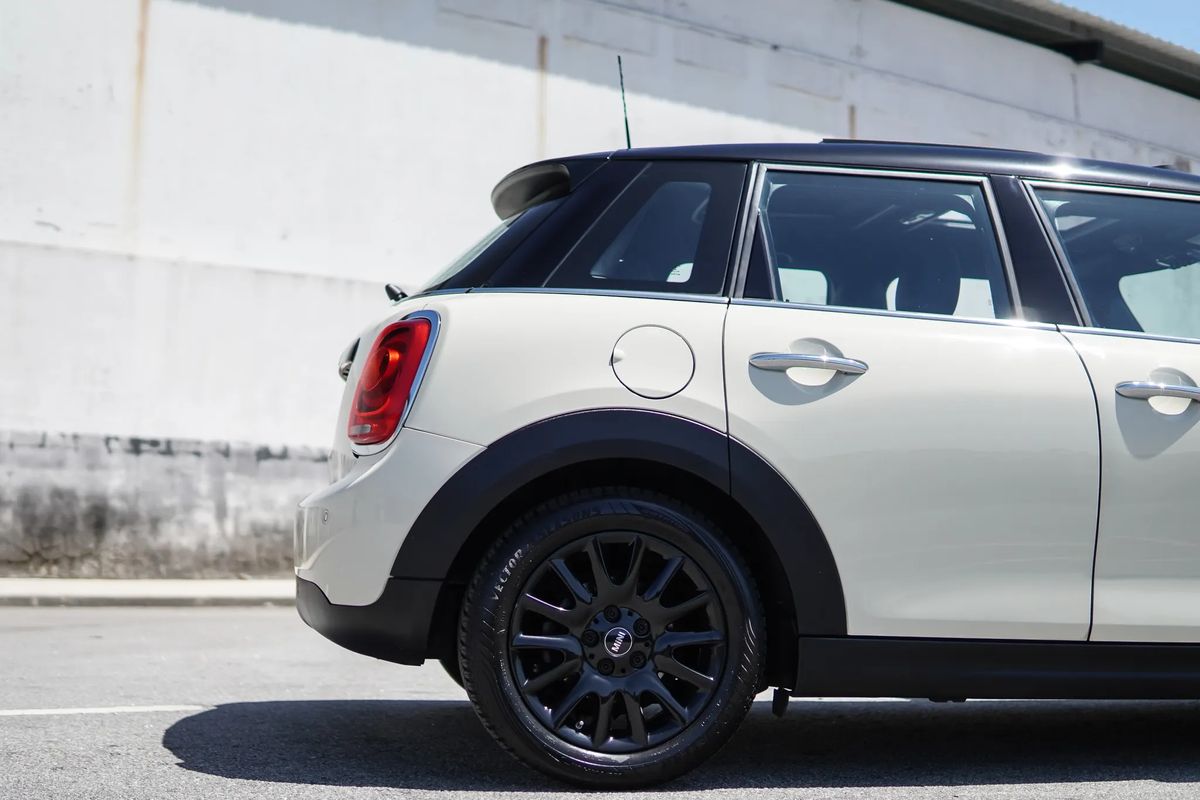 mini-cooper-2016-gasolina-1499cc