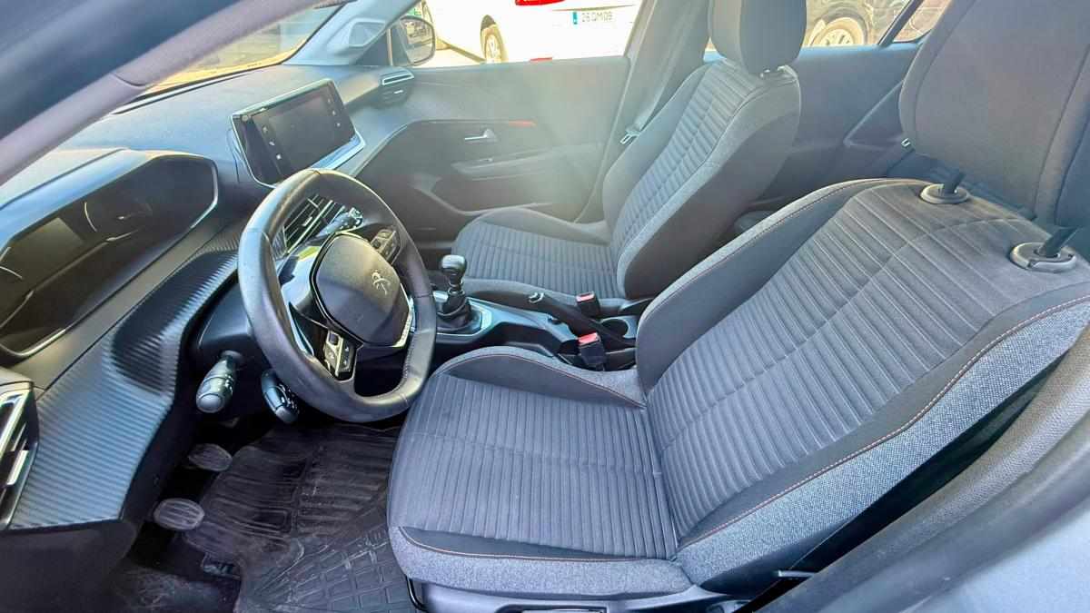 peugeot-208-1-2-puretech-2022-gasolina-1199cc