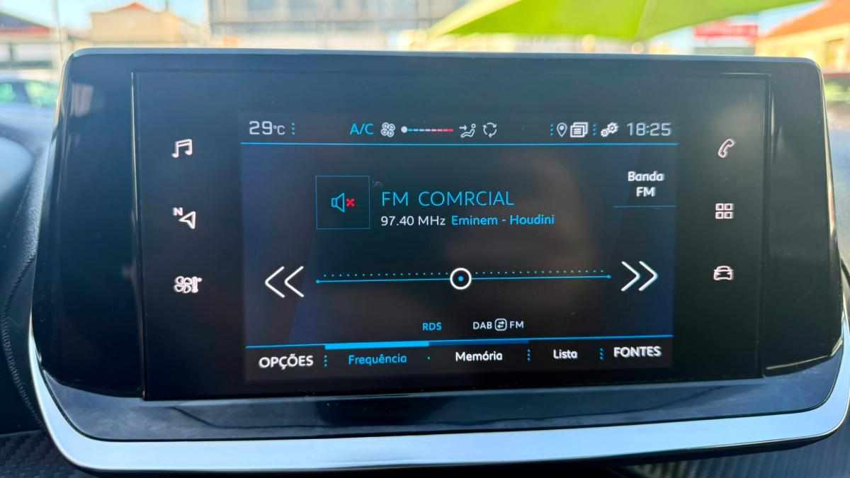 peugeot-208-1-2-puretech-2022-gasolina-1199cc