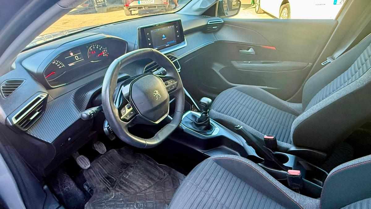 peugeot-208-1-2-puretech-2022-gasolina-1199cc