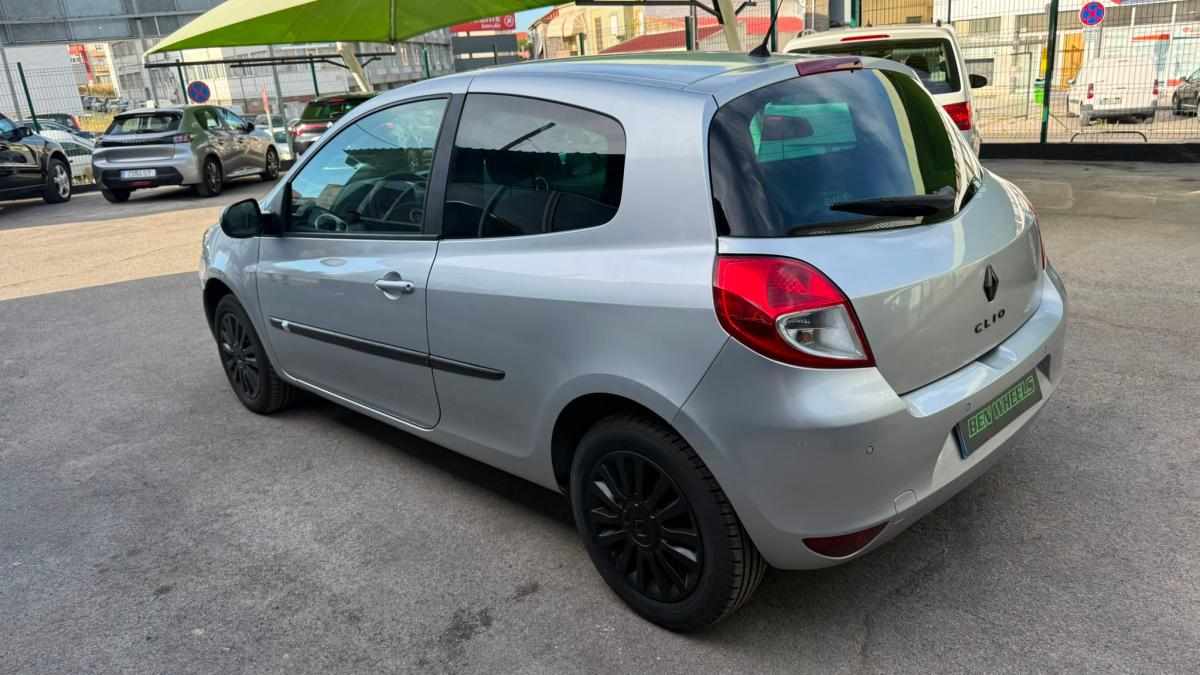 renault-clio-1-2-2010-gasolina-1149cc