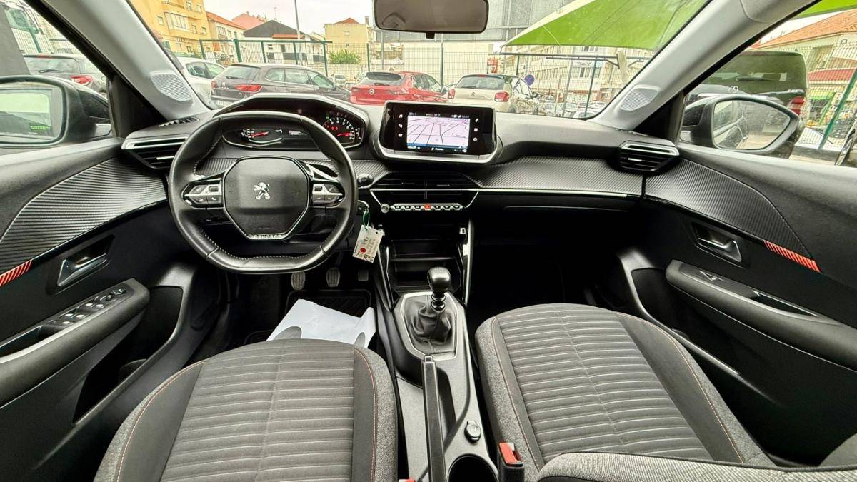 peugeot-208-2023-gasolina-1199cc