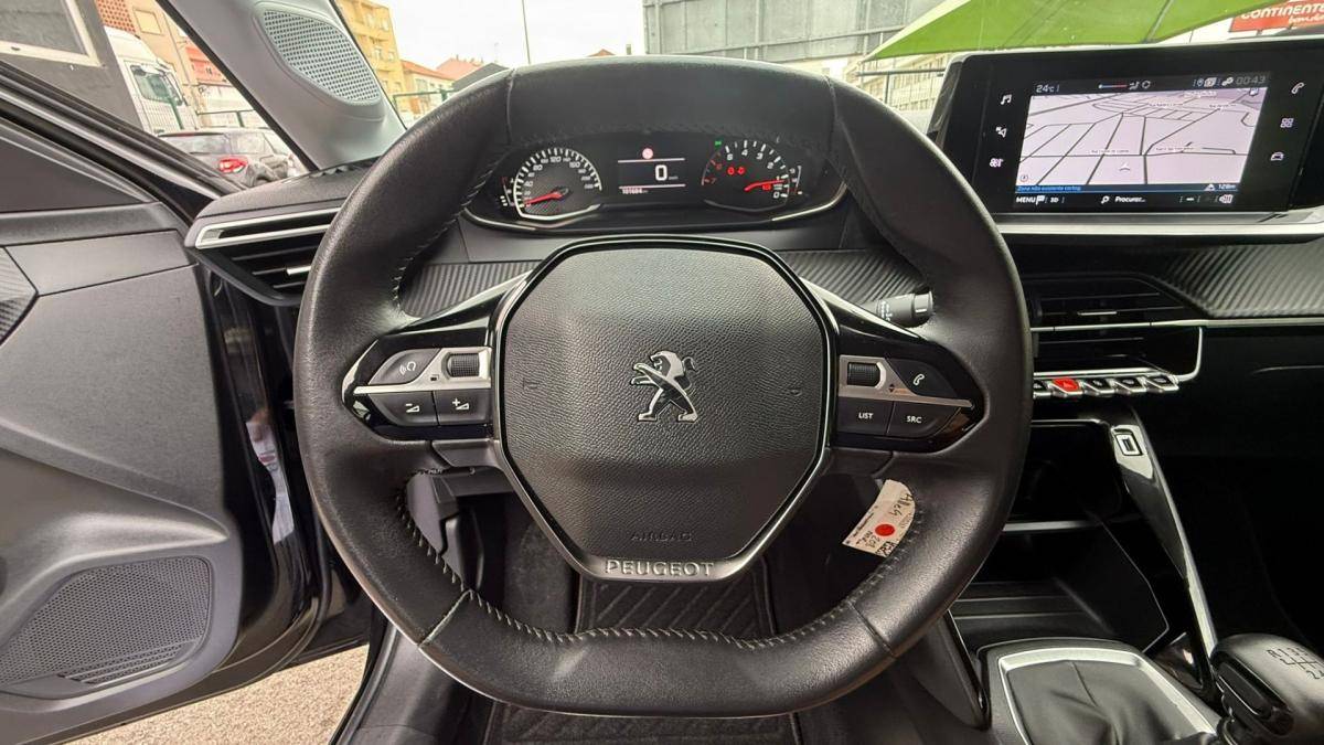peugeot-208-2023-gasolina-1199cc