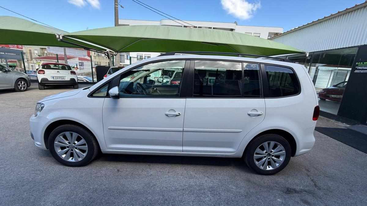 volkswagen-touran-1-6-tdi-2012-diesel-1598cc