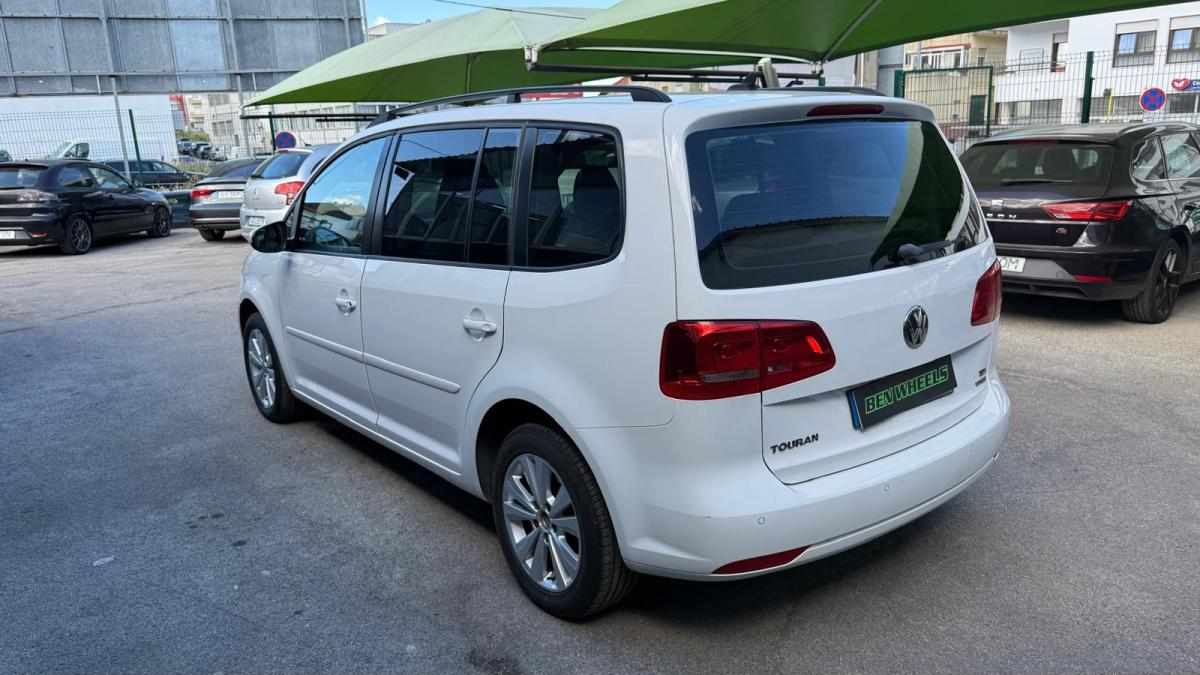 volkswagen-touran-1-6-tdi-2012-diesel-1598cc