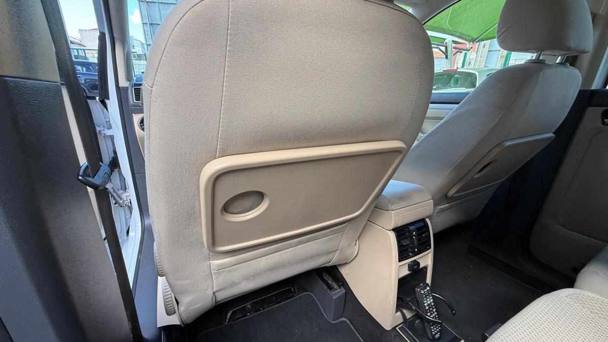 volkswagen-touran-1-6-tdi-2012-diesel-1598cc