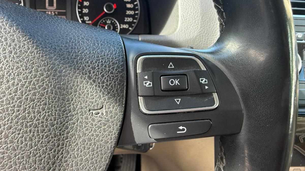 volkswagen-touran-1-6-tdi-2012-diesel-1598cc