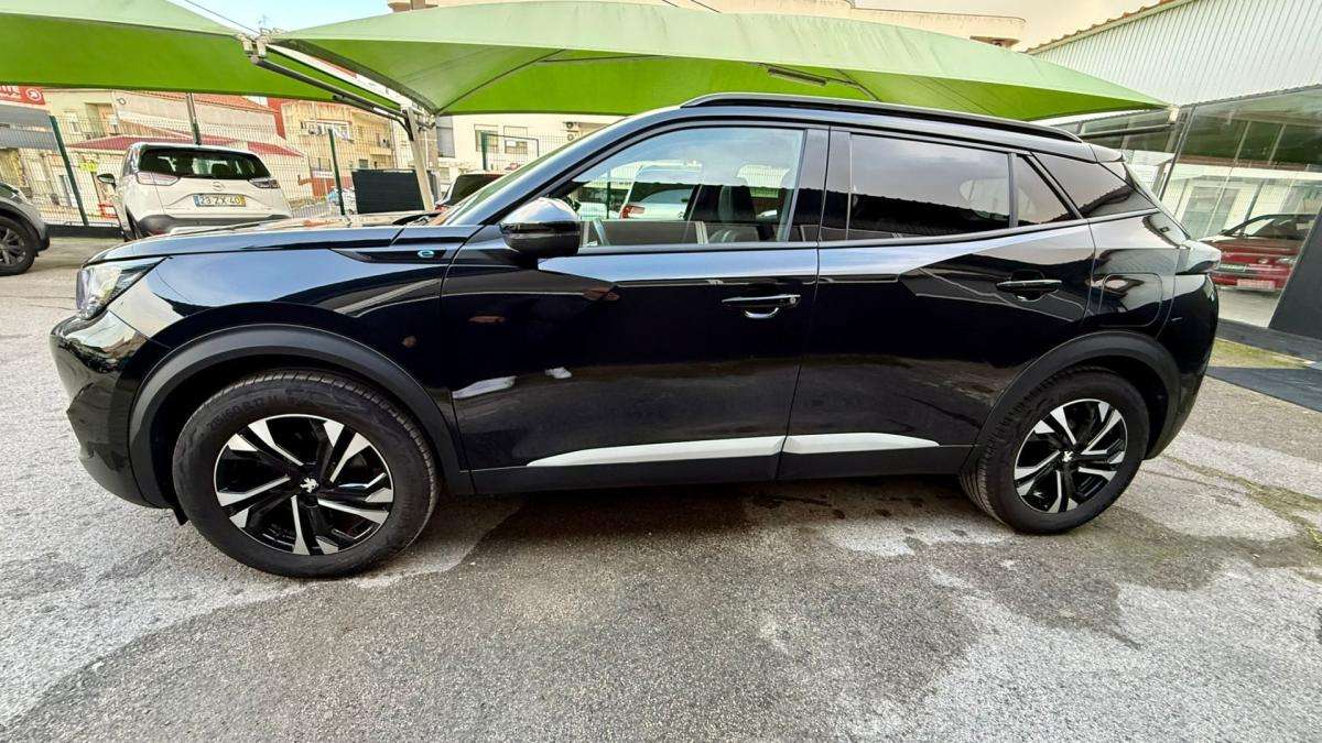 peugeot-e-2008-2022-eletrico-0cc