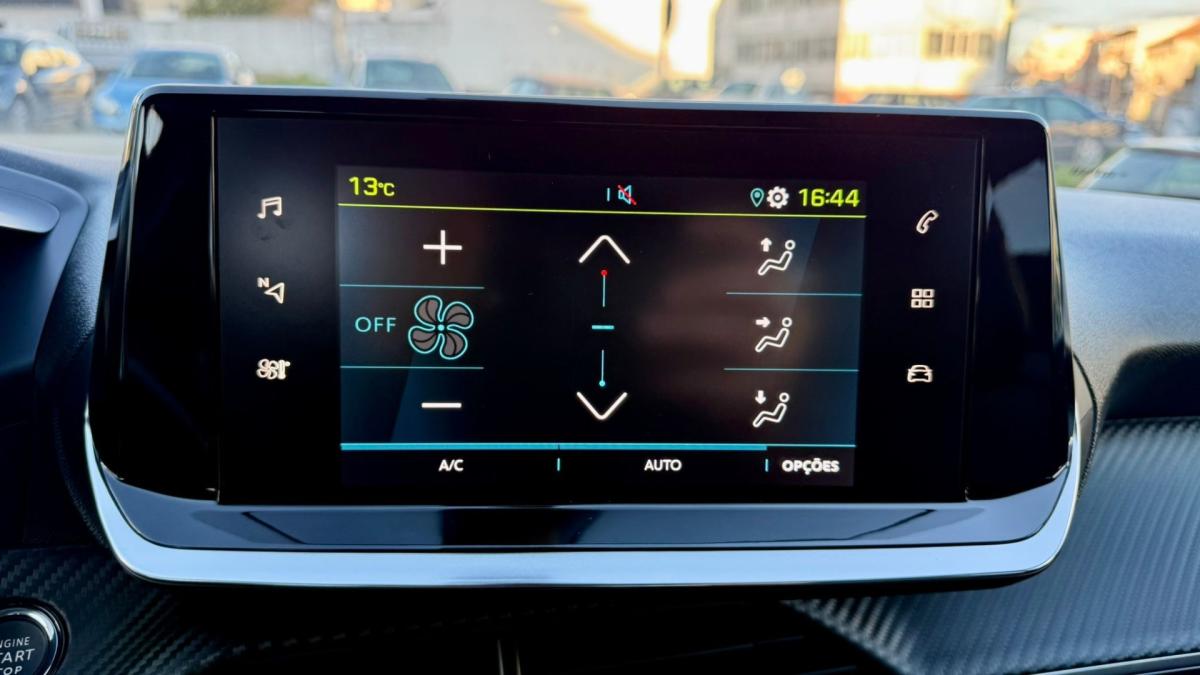 peugeot-e-2008-2022-eletrico-0cc
