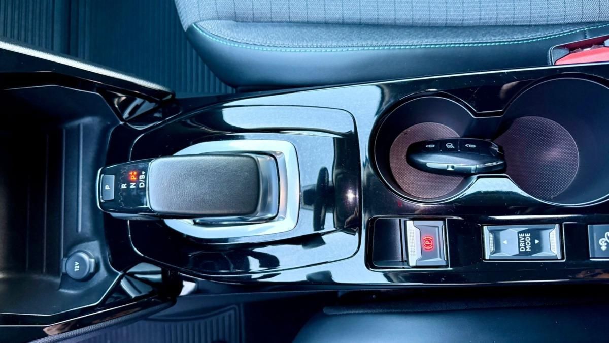peugeot-e-2008-2022-eletrico-0cc