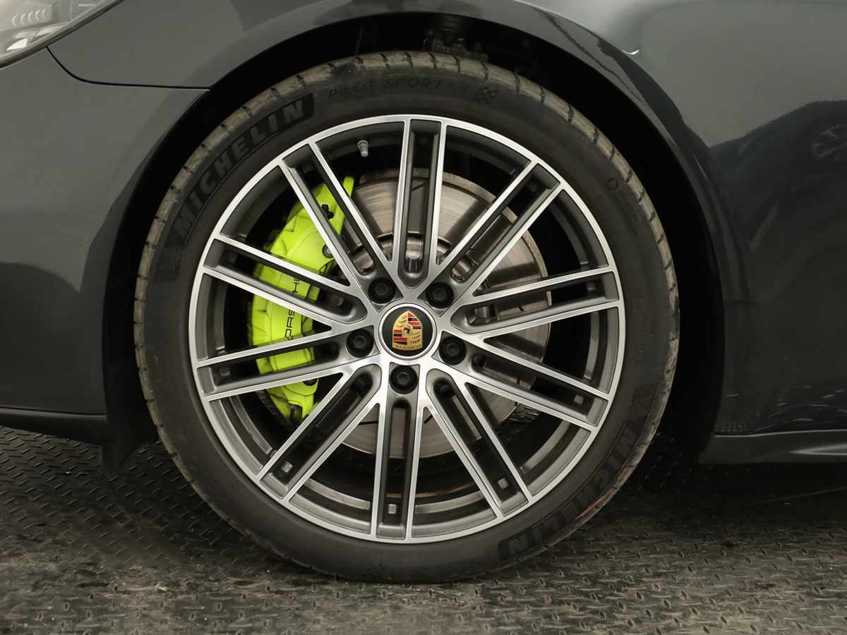 porsche-panamera-sport-turismo-2024-hibrido-a-gasolina-2894cc