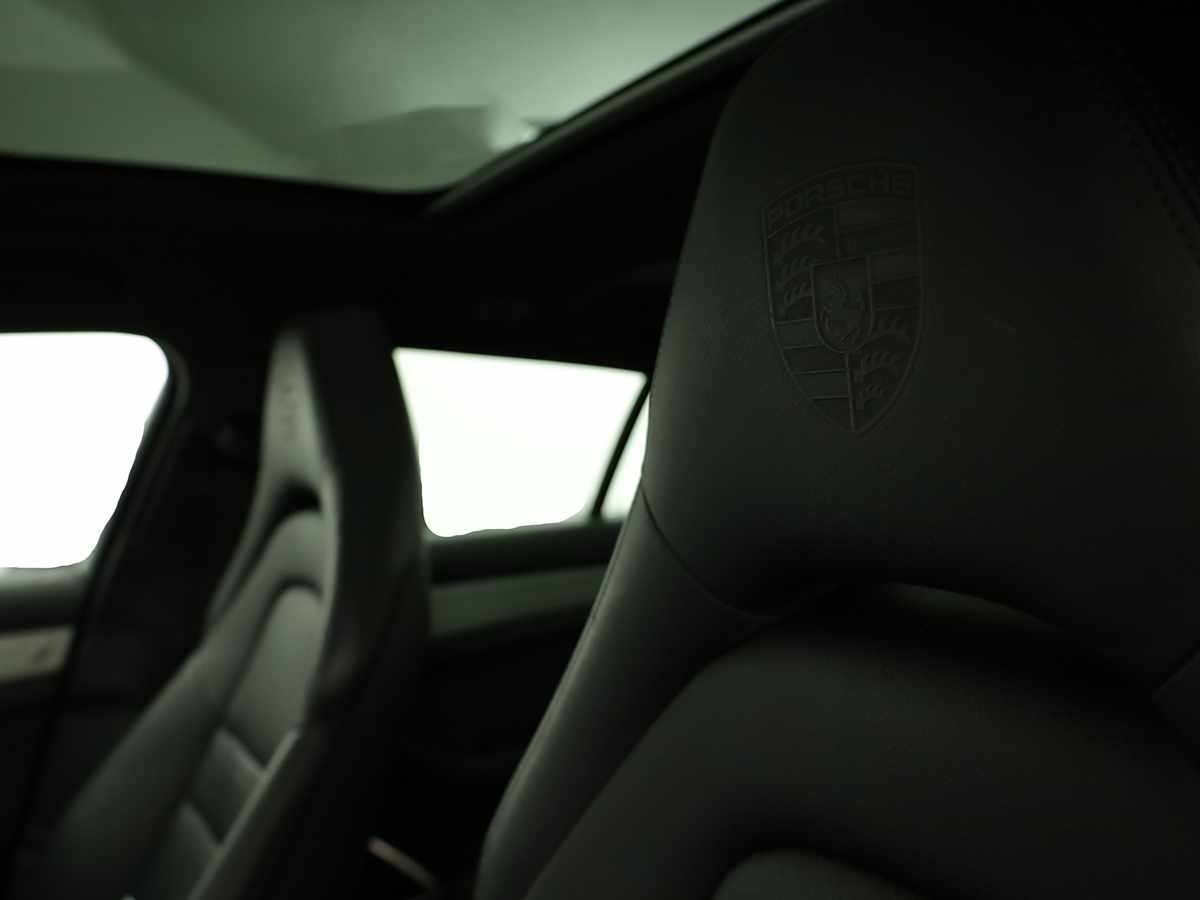 porsche-panamera-sport-turismo-2024-hibrido-a-gasolina-2894cc