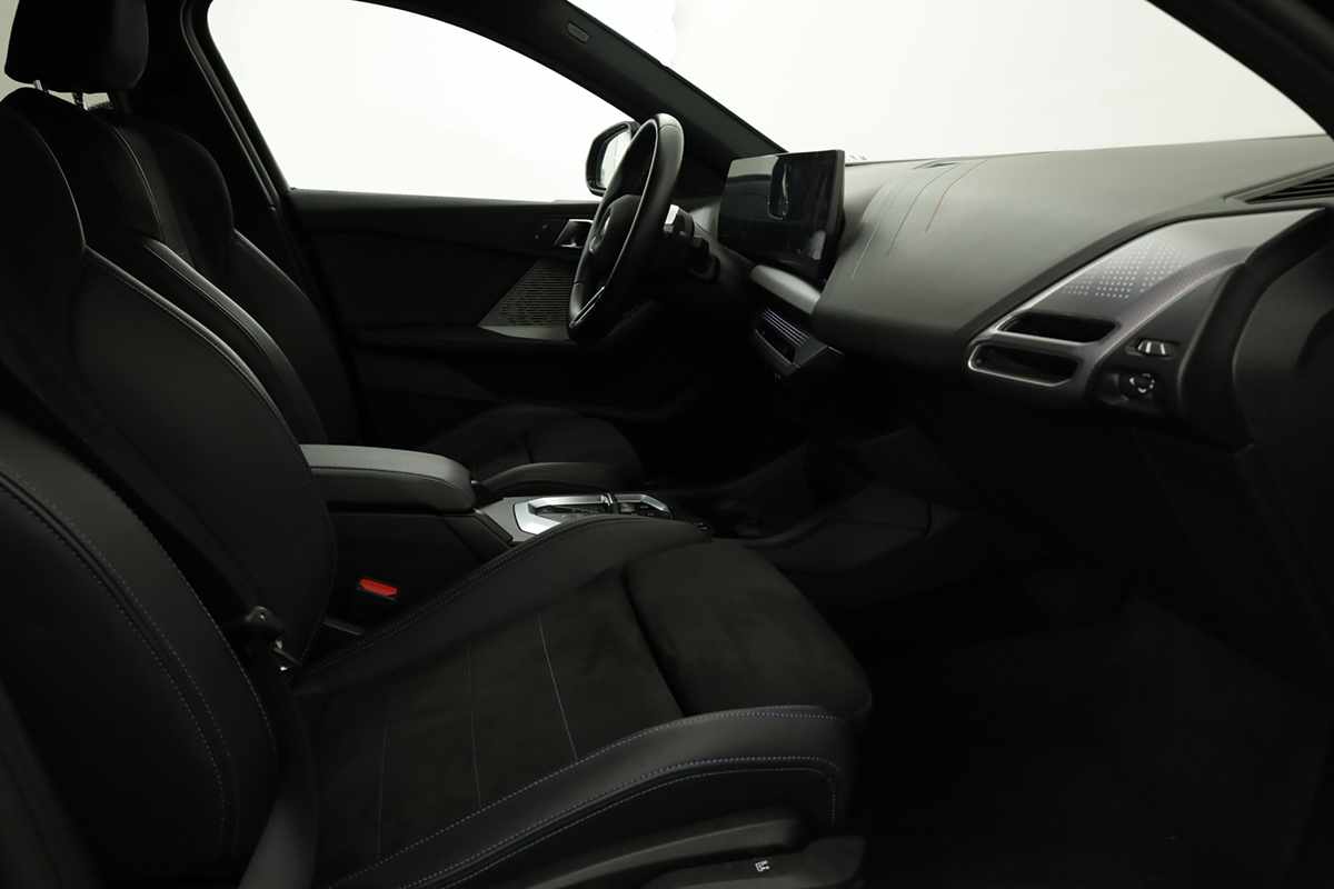 bmw-serie-1-2025-gasolina-1499cc