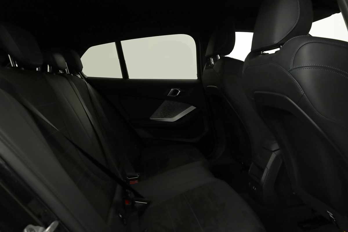 bmw-serie-1-2025-gasolina-1499cc
