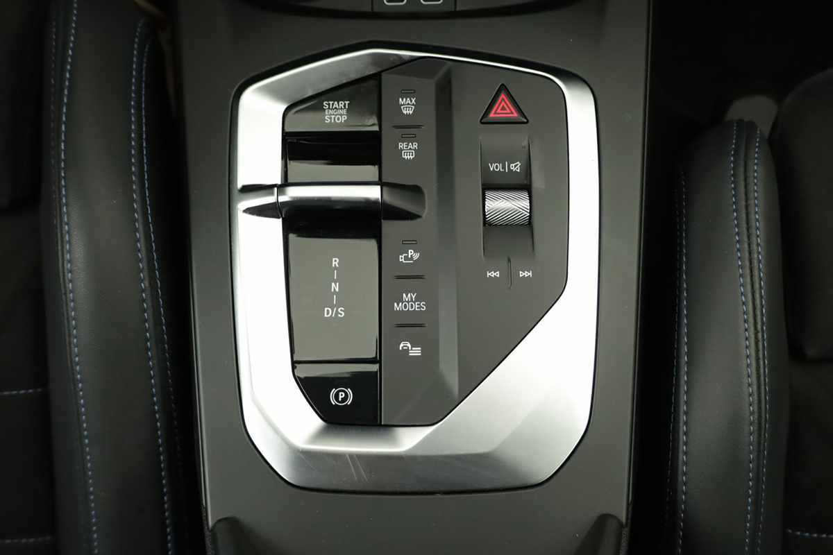 bmw-serie-1-2025-gasolina-1499cc