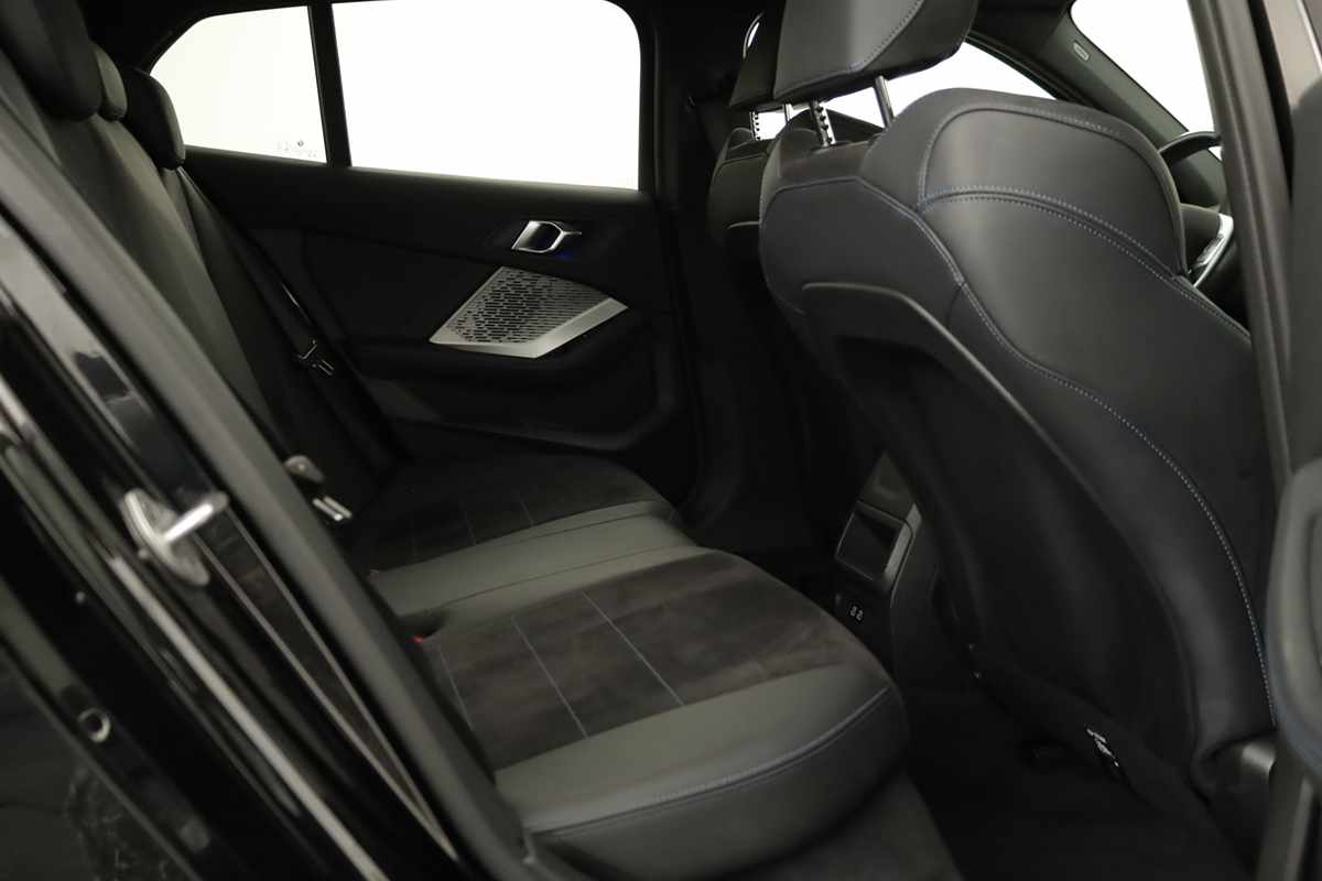 bmw-serie-1-2025-gasolina-1499cc