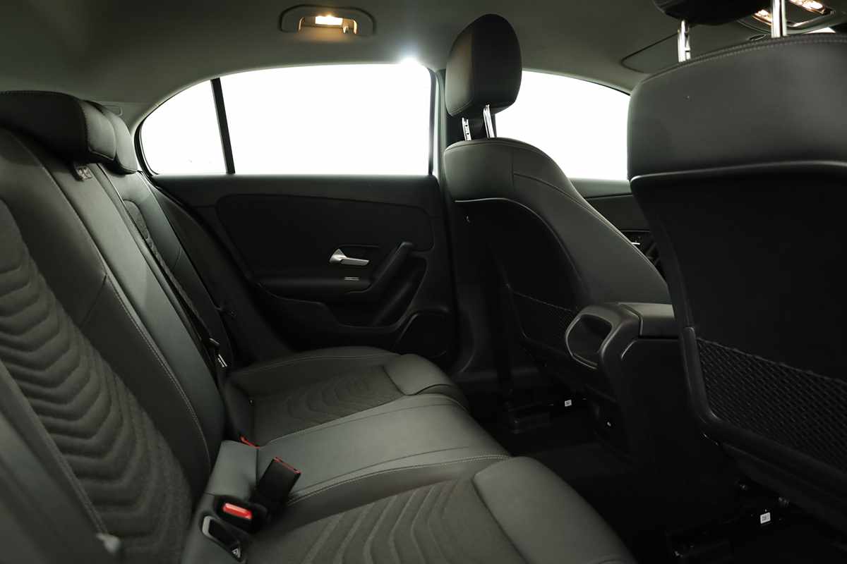 mercedes-benz-classe-a-2025-gasolina-1332cc