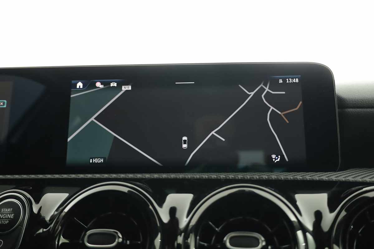 mercedes-benz-classe-a-2025-gasolina-1332cc