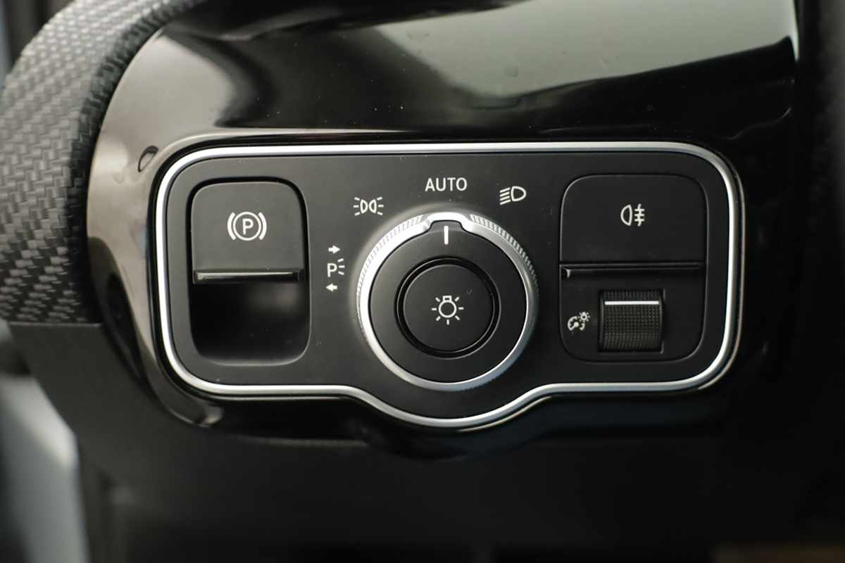 mercedes-benz-classe-a-2025-gasolina-1332cc