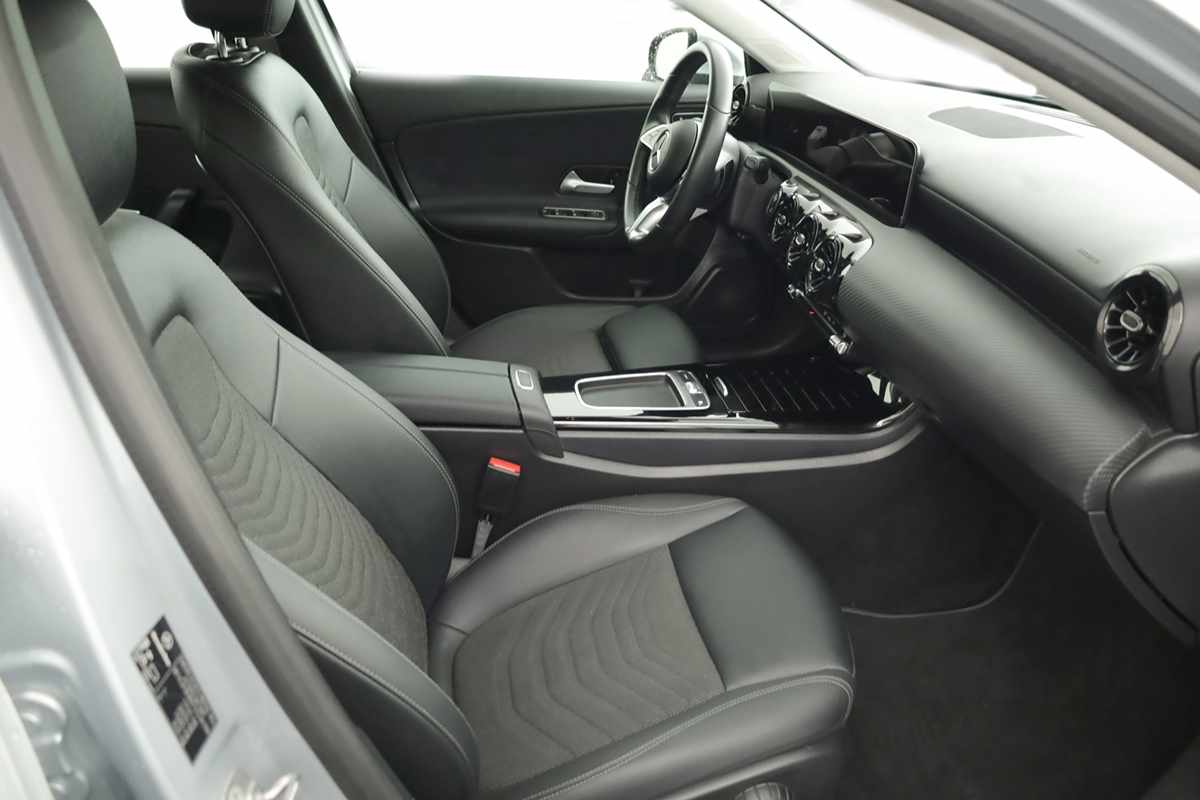 mercedes-benz-classe-a-2025-gasolina-1332cc