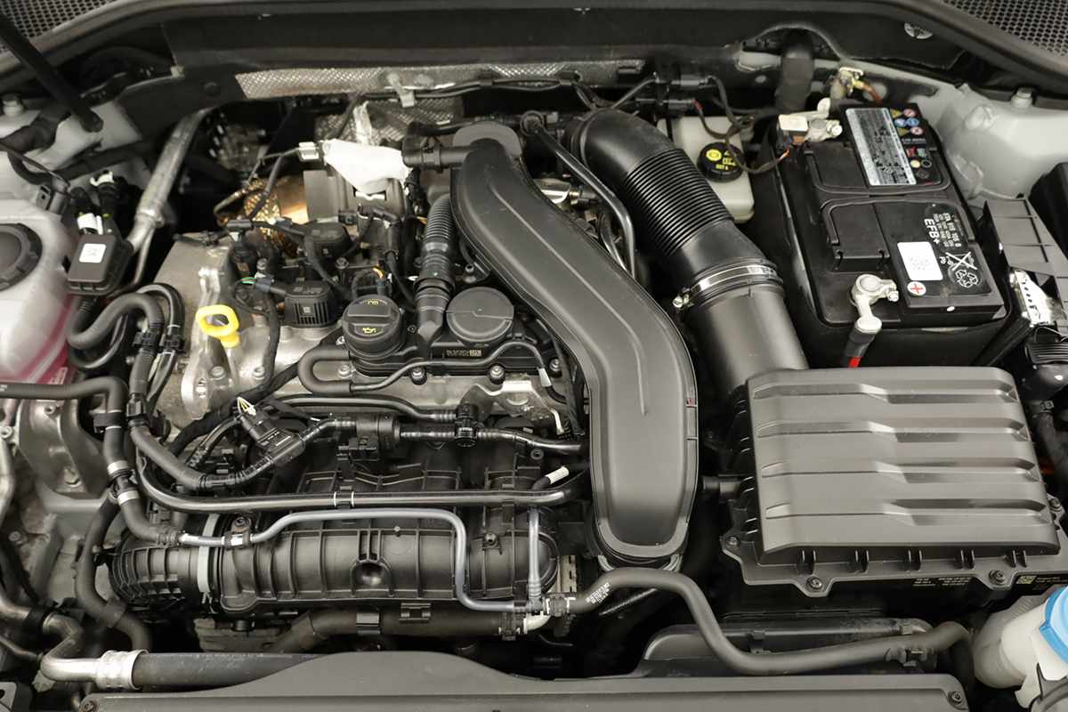 audi-q2-2023-gasolina-1498cc