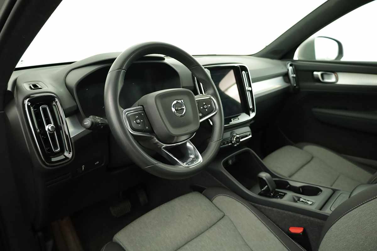 volvo-xc40-2024-gasolina-1477cc