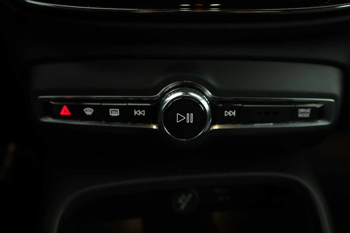 volvo-xc40-2024-gasolina-1477cc
