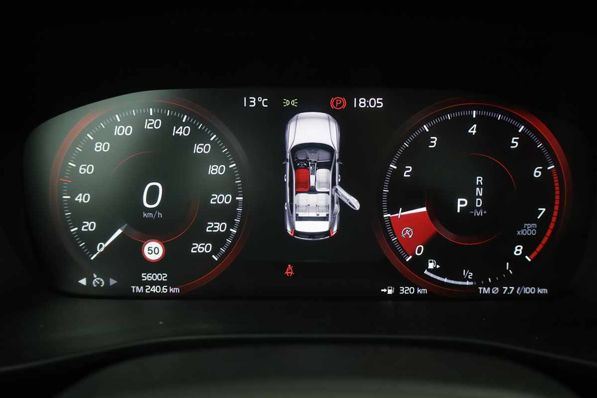 volvo-xc40-2024-gasolina-1477cc