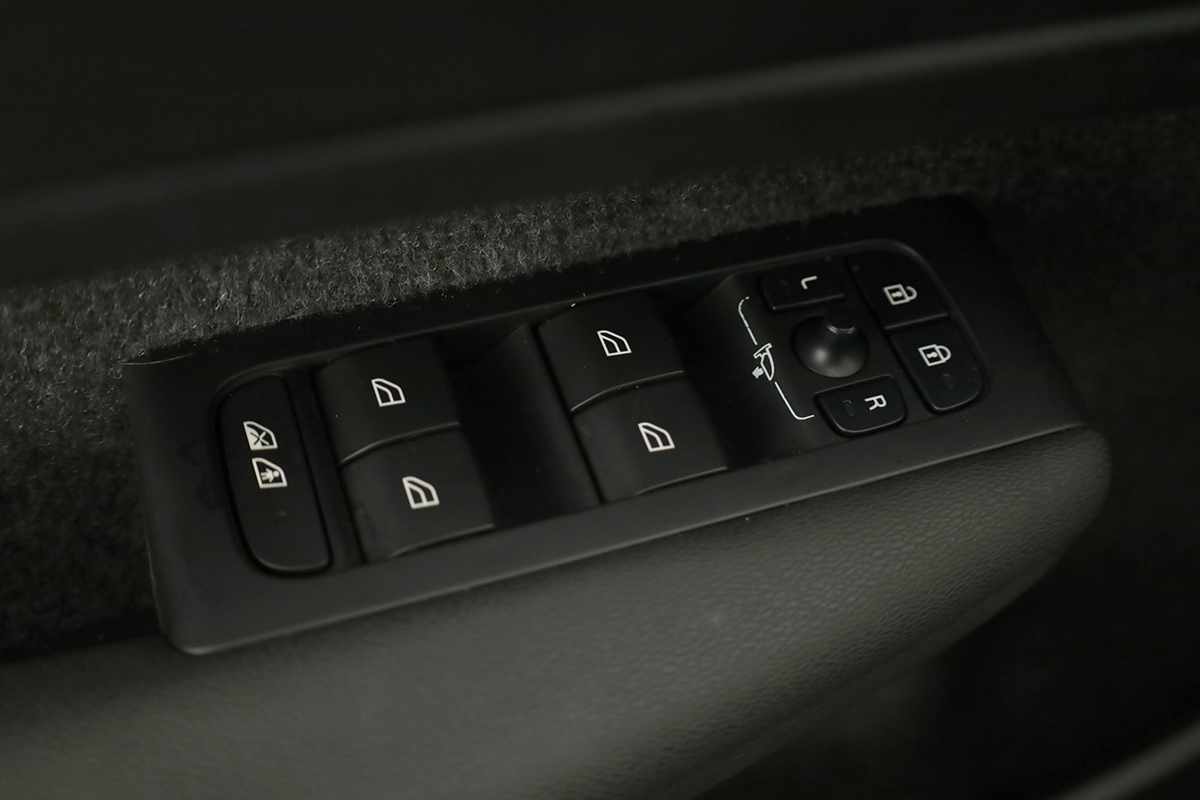 volvo-xc40-2024-gasolina-1477cc