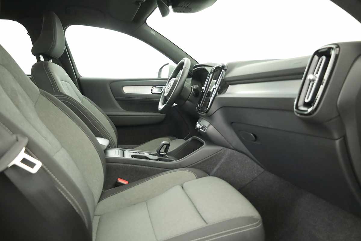 volvo-xc40-2024-gasolina-1477cc