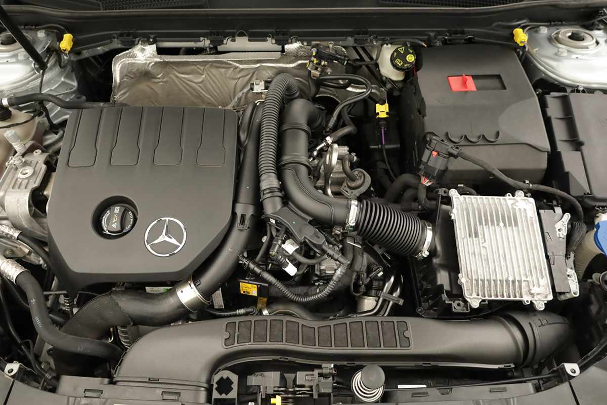 mercedes-benz-classe-a-2024-gasolina-1332cc