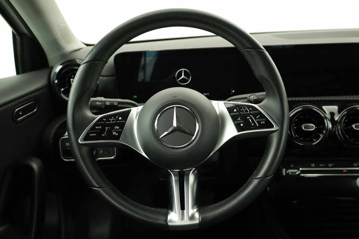 mercedes-benz-classe-a-2025-gasolina-1332cc