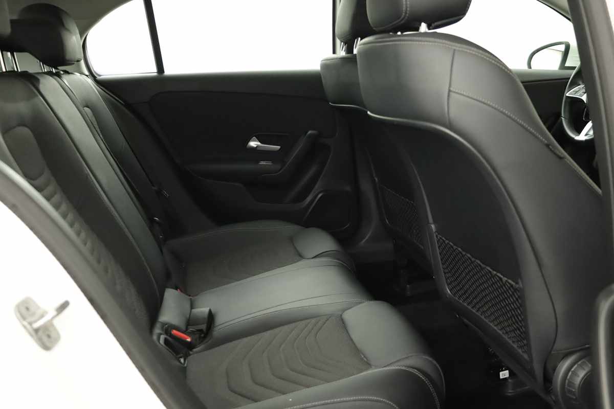 mercedes-benz-classe-a-2025-gasolina-1332cc