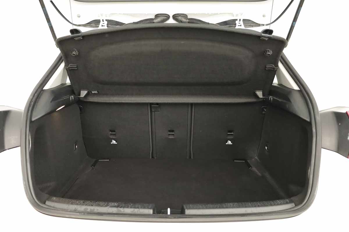 mercedes-benz-classe-a-2025-gasolina-1332cc