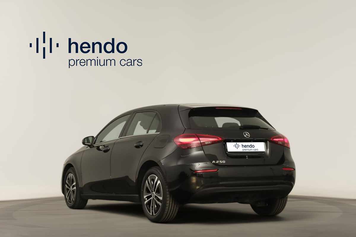 mercedes-benz-classe-a-2024-hibrido-a-gasolina-1332cc