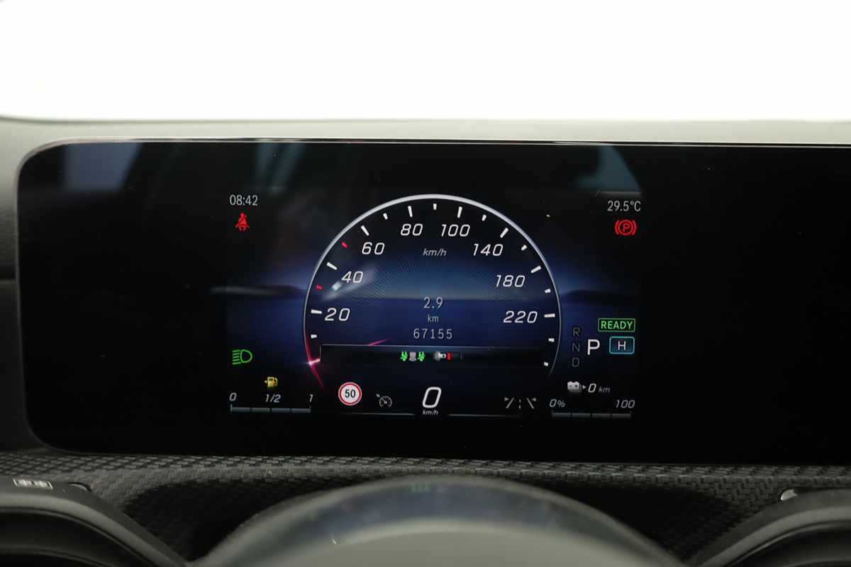 mercedes-benz-classe-a-2024-hibrido-a-gasolina-1332cc