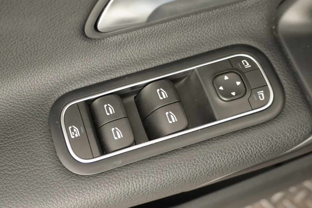 mercedes-benz-classe-a-2024-hibrido-a-gasolina-1332cc