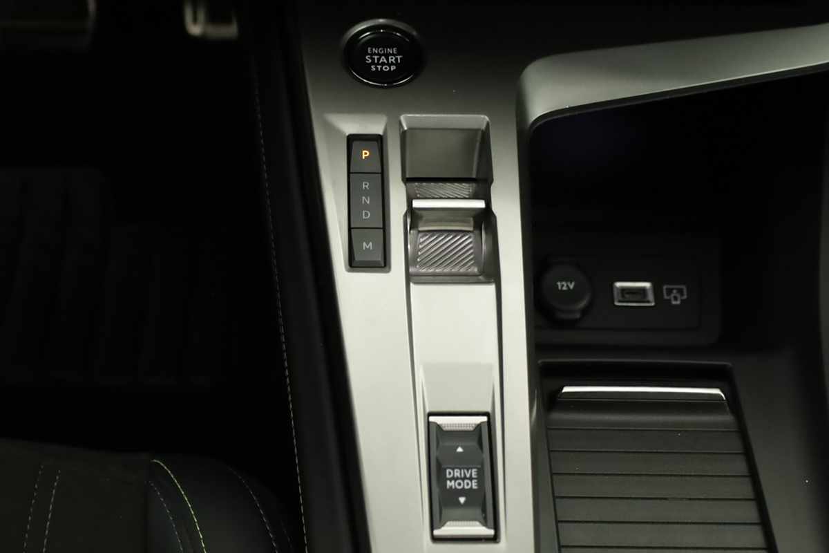 peugeot-308-2024-gasolina-1199cc
