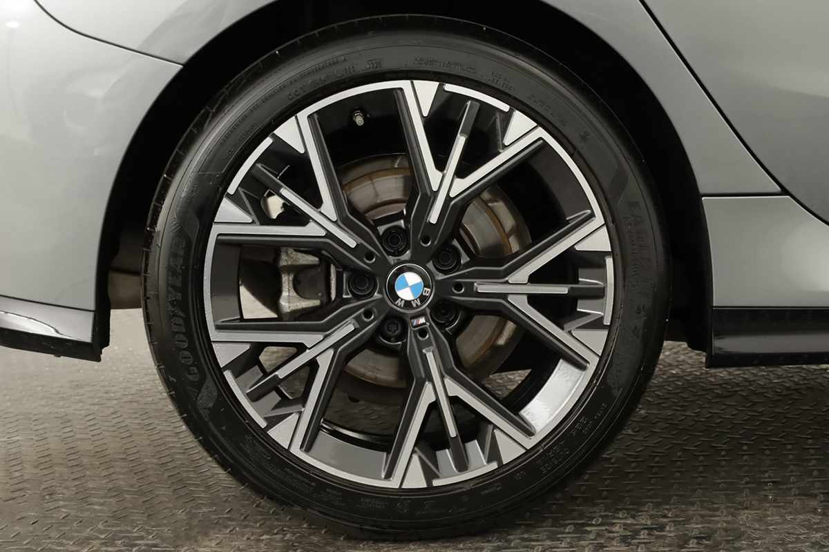 bmw-serie-1-2025-gasolina-1499cc