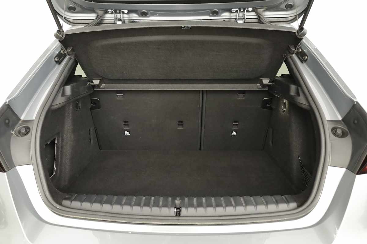 bmw-serie-1-2025-gasolina-1499cc