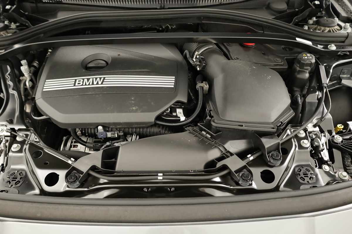 bmw-serie-1-2025-gasolina-1499cc
