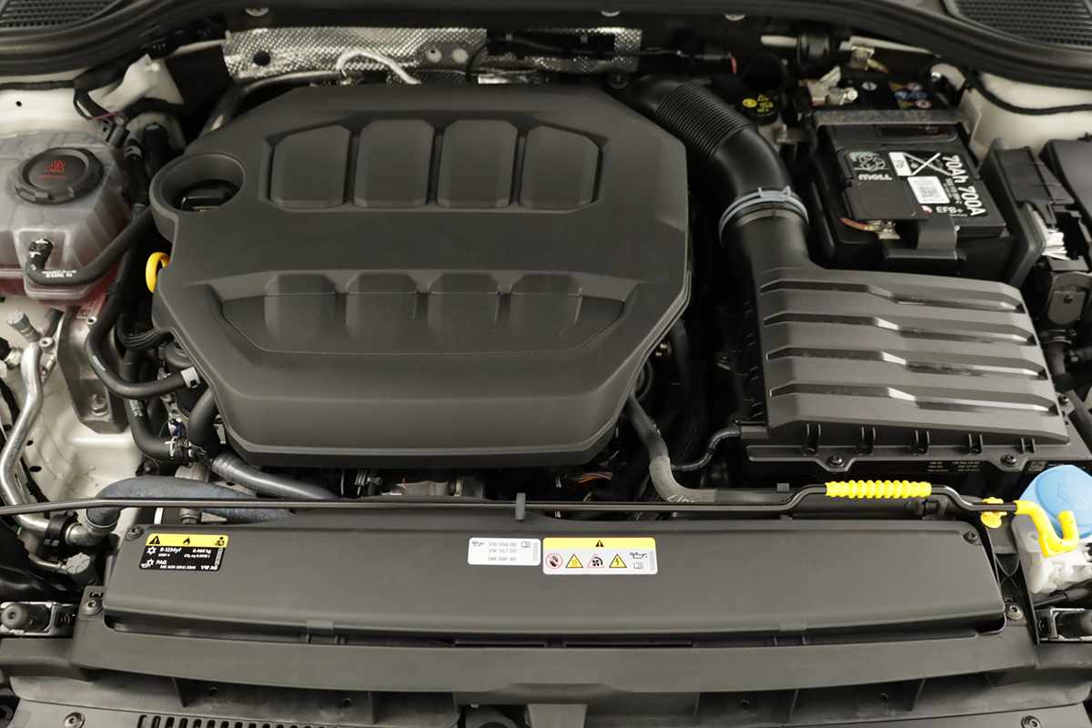 volkswagen-golf-2024-gasolina-1984cc