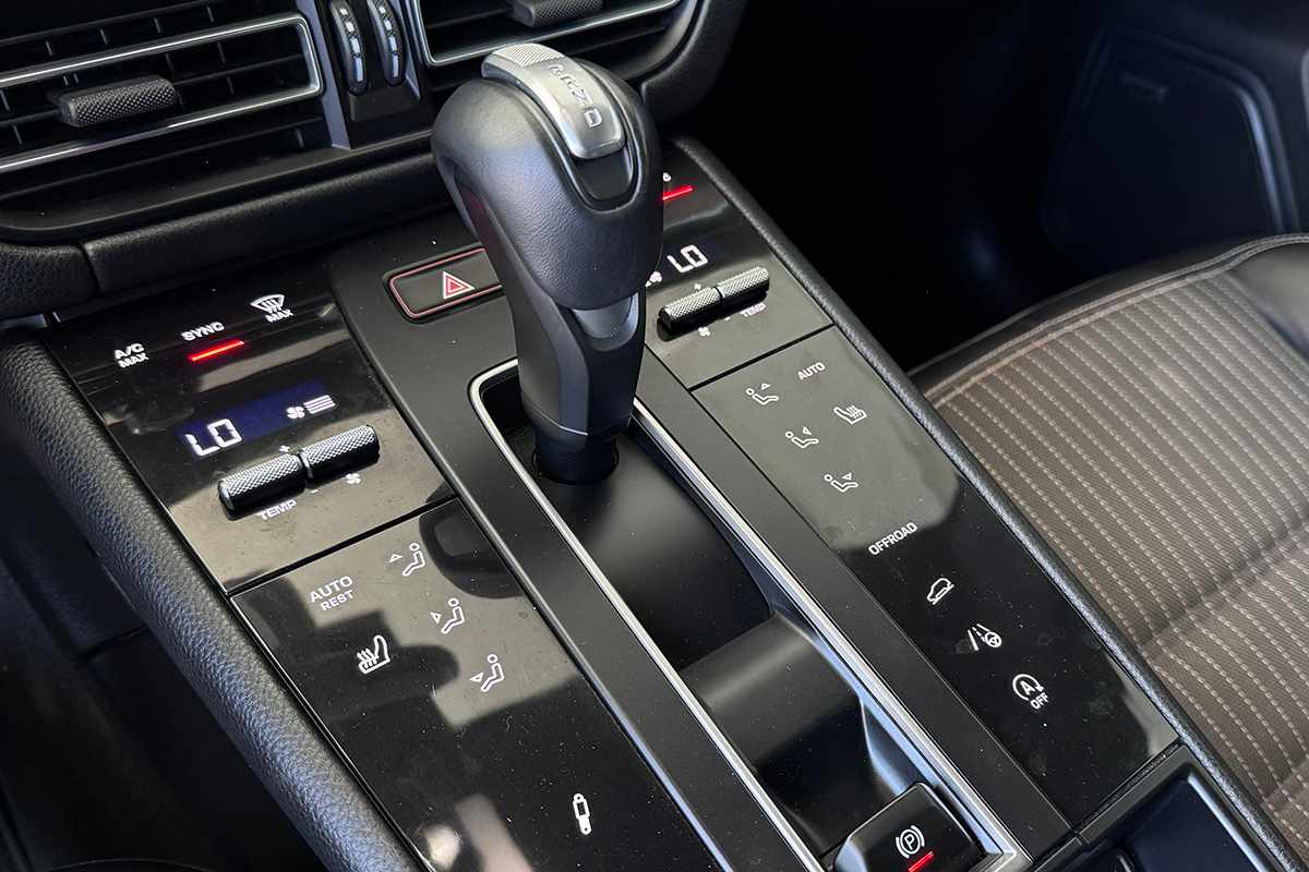 porsche-macan-2024-gasolina-1984cc